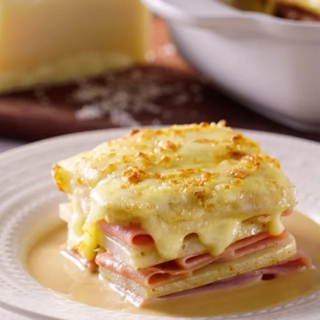 Lasaña de jamón y queso